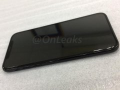 爆料大神首晒iPhone 8真机：全面屏+双玻璃机身